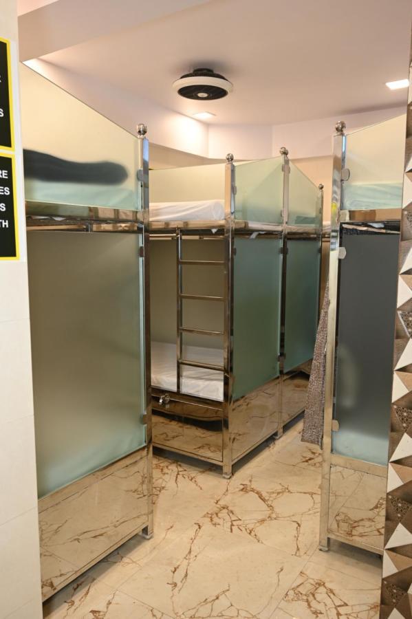 Sagar Dormitory Andheri - Nearest To Andheri Railway Station West Мумбаи Экстерьер фото