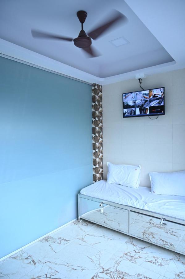 Sagar Dormitory Andheri - Nearest To Andheri Railway Station West Мумбаи Экстерьер фото